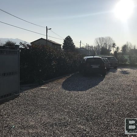 Bba2Passi Bed & Breakfast Marina di Massa Bagian luar foto