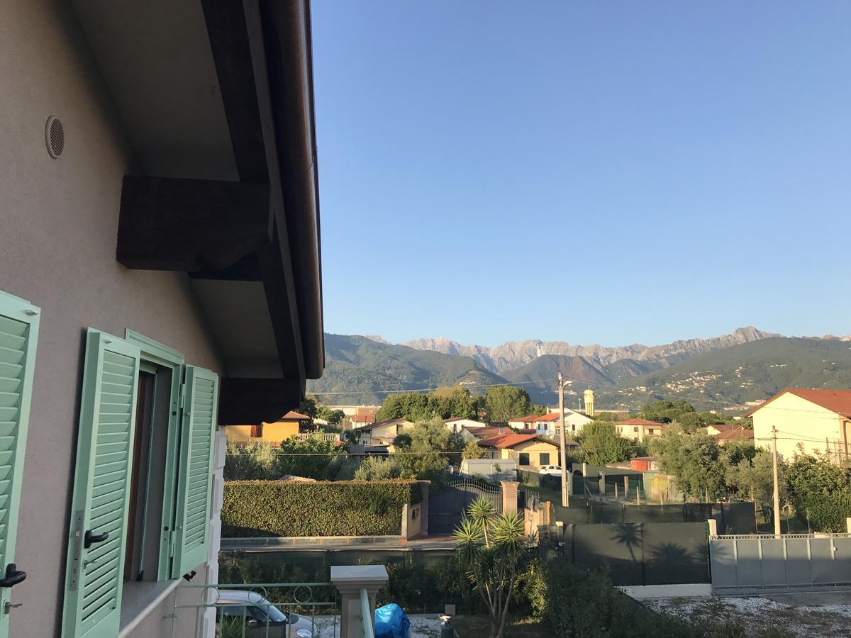 Bba2Passi Bed & Breakfast Marina di Massa Bagian luar foto