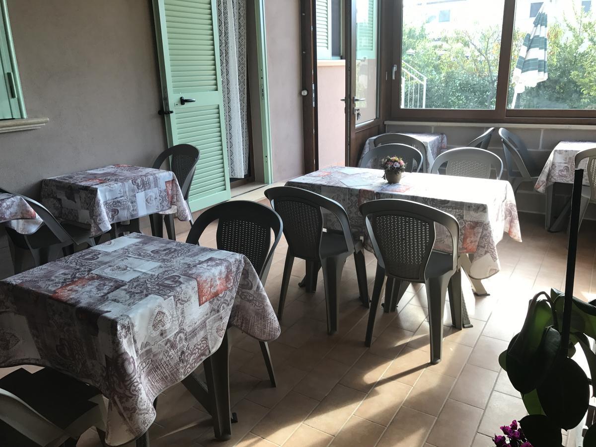 Bba2Passi Bed & Breakfast Marina di Massa Bagian luar foto