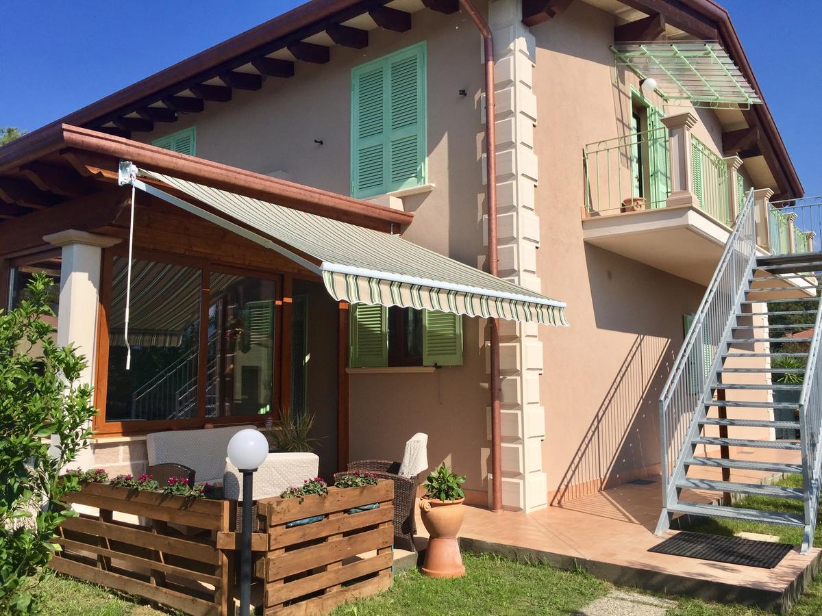 Bba2Passi Bed & Breakfast Marina di Massa Bagian luar foto