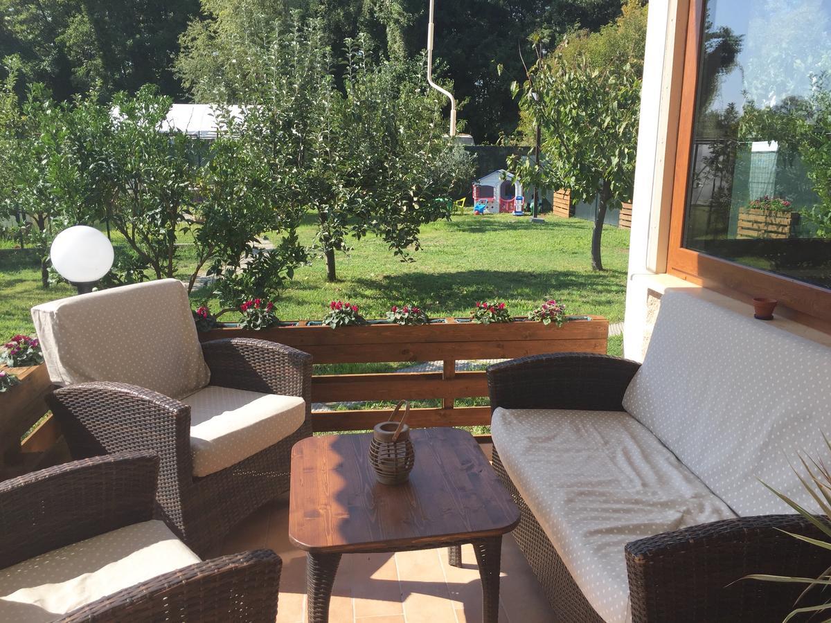 Bba2Passi Bed & Breakfast Marina di Massa Bagian luar foto